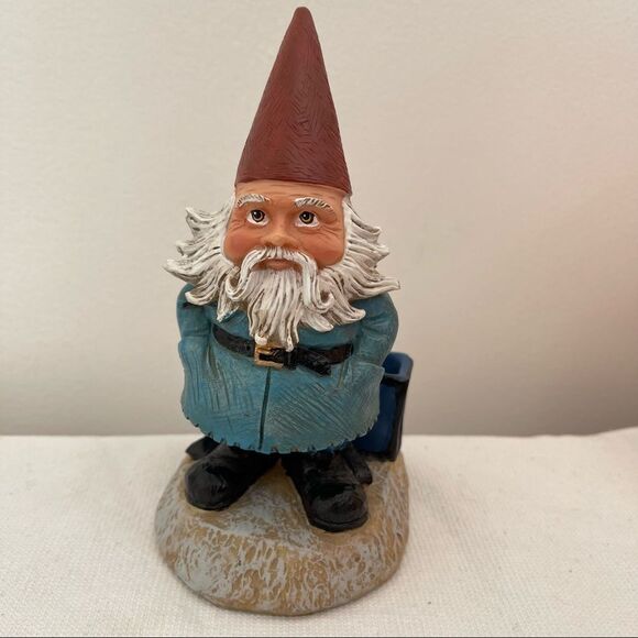 TRAVELOCITY The ROAMING GNOME Garden Yard Lawn Travel Buddy Statue Card Holder